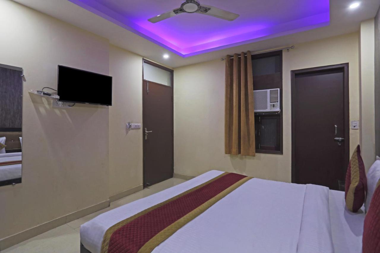 Airport Hotel Rosewood New Delhi Exteriör bild