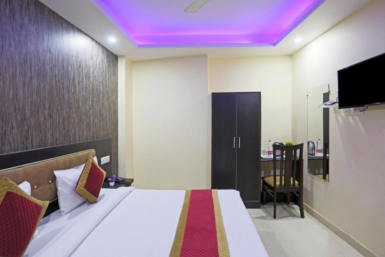 Airport Hotel Rosewood New Delhi Exteriör bild