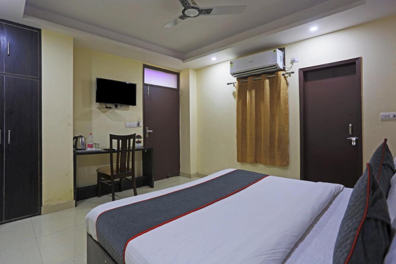 Airport Hotel Rosewood New Delhi Exteriör bild
