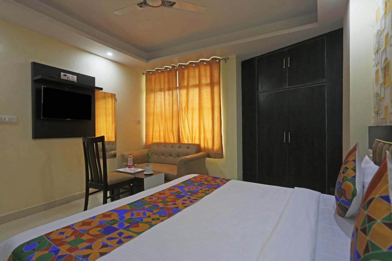 Airport Hotel Rosewood New Delhi Exteriör bild