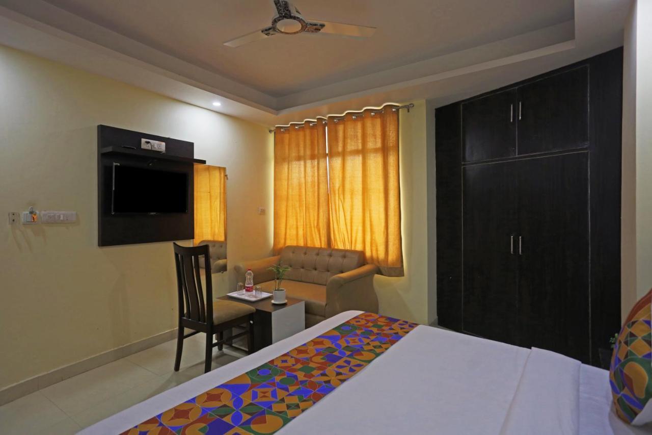 Airport Hotel Rosewood New Delhi Exteriör bild
