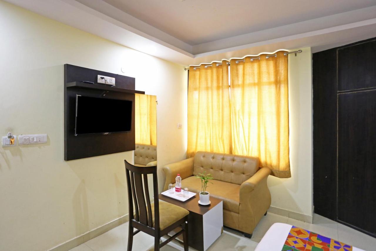 Airport Hotel Rosewood New Delhi Exteriör bild