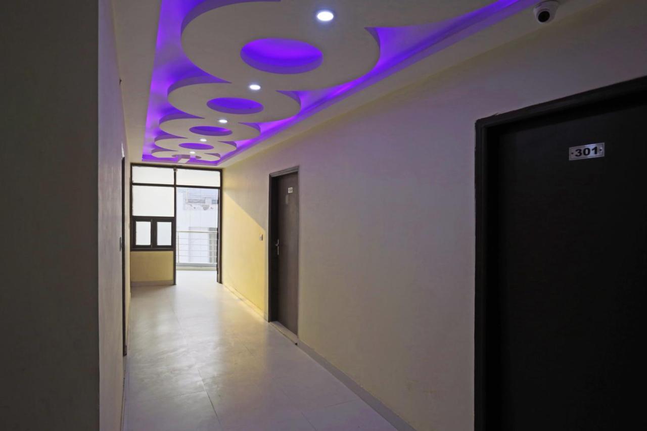 Airport Hotel Rosewood New Delhi Exteriör bild