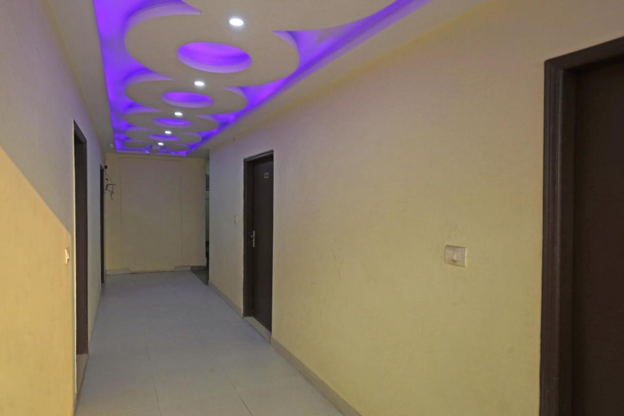 Airport Hotel Rosewood New Delhi Exteriör bild