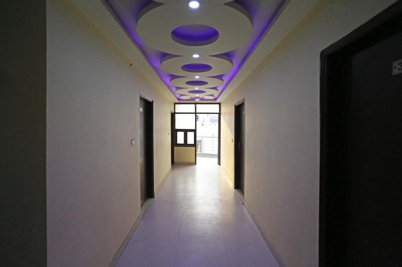 Airport Hotel Rosewood New Delhi Exteriör bild