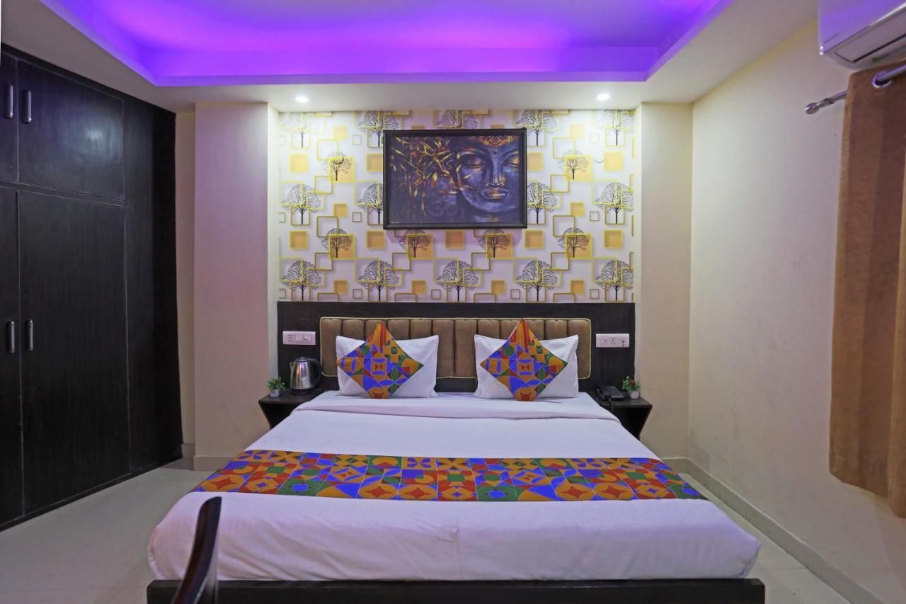 Airport Hotel Rosewood New Delhi Exteriör bild
