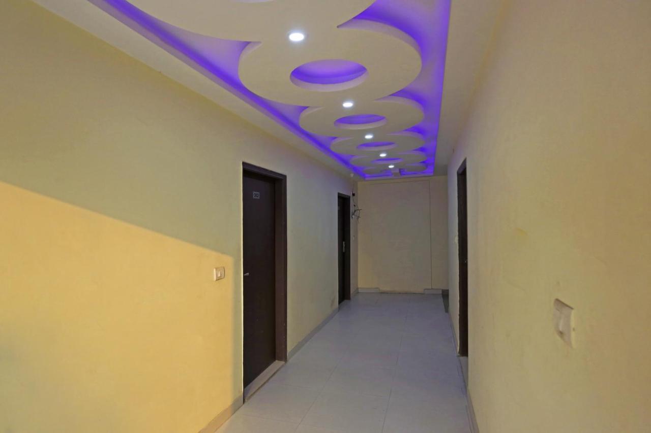 Airport Hotel Rosewood New Delhi Exteriör bild